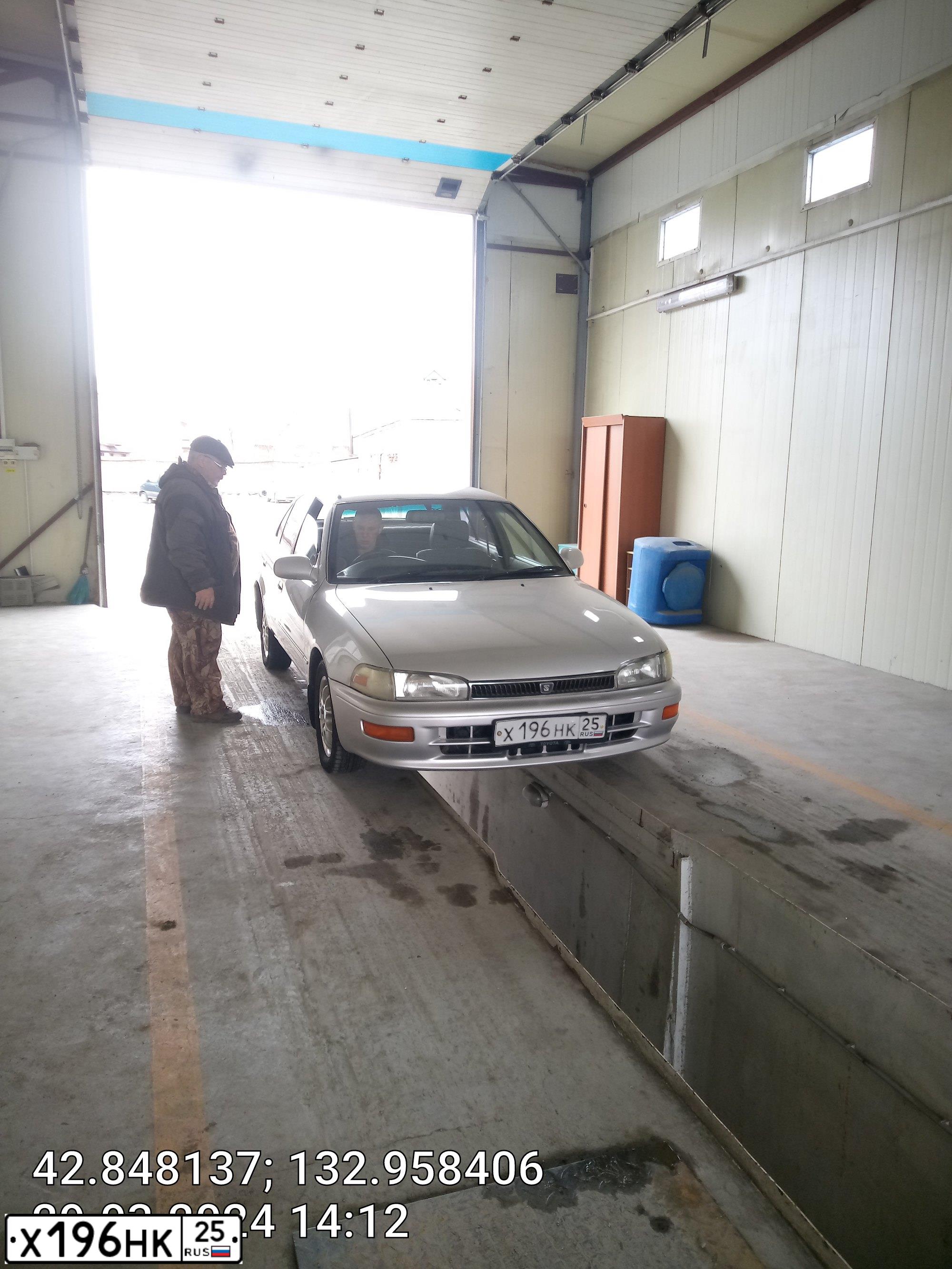 Фото автомобиля TOYOTA SPRINTER, 1994 — госномер В253СМ125