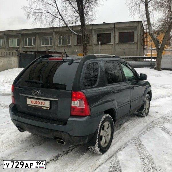 Фото автомобиля KIA SPORTAGE, 2010 — госномер О895МА32. Цвет: СЕРЫЙ
