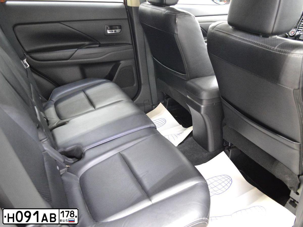 Фото автомобиля MITSUBISHI OUTLANDER, 2012 — госномер А567ХС147