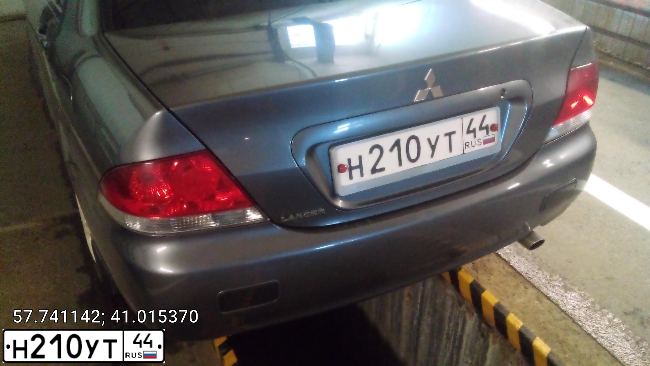Фото автомобиля MITSUBISHI LANCER, 2007 — госномер Р450ОО18. Цвет: СЕРЫЙ