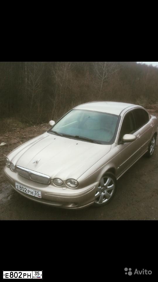 Фото автомобиля JAGUAR X-TYPE, 2005 — госномер Е802РН35. Цвет: БЕЖЕВЫЙ