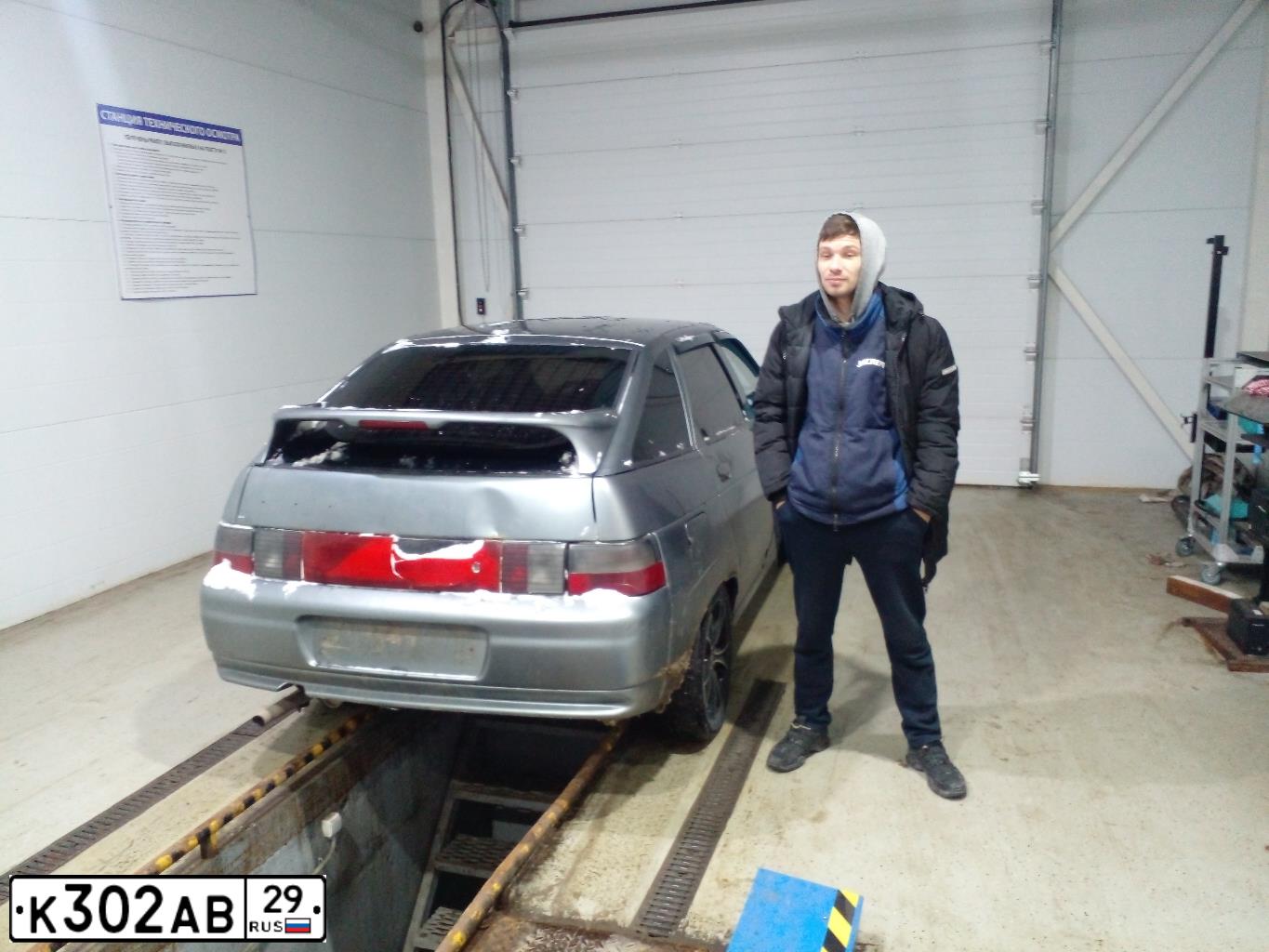 Фото автомобиля LADA 2112 LADA, 2007 — госномер О252ХУ29. Цвет: СРЕДНИЙ СЕРО-ЗЕЛЕНЫЙ