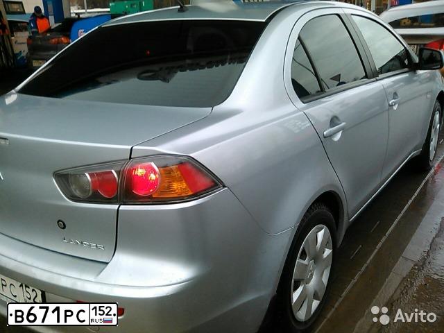 Фото автомобиля HYUNDAI SOLARIS, 2011 — госномер Е671РС152. Цвет: БЕЖЕВО-СЕРЫЙ