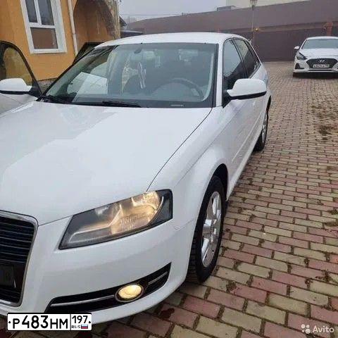 Фото автомобиля AUDI A3, 2011 — госномер Х691АР250. Цвет: БЕЛЫЙ ЧЕРНЫЙ