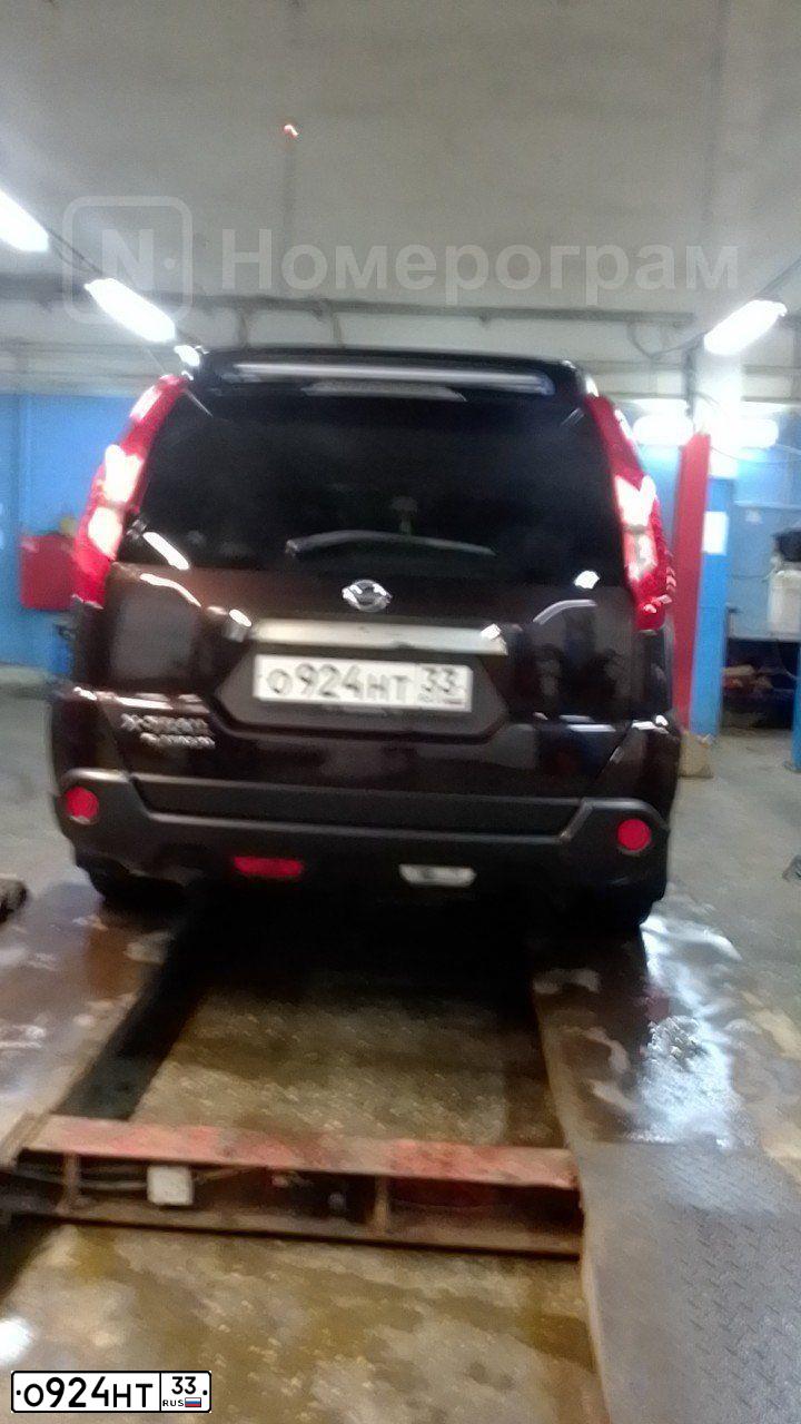 Фото автомобиля NISSAN X-TRAIL, 2012 — госномер О924НТ33. Цвет: ТЕМНО-БОРДОВЫЙ
