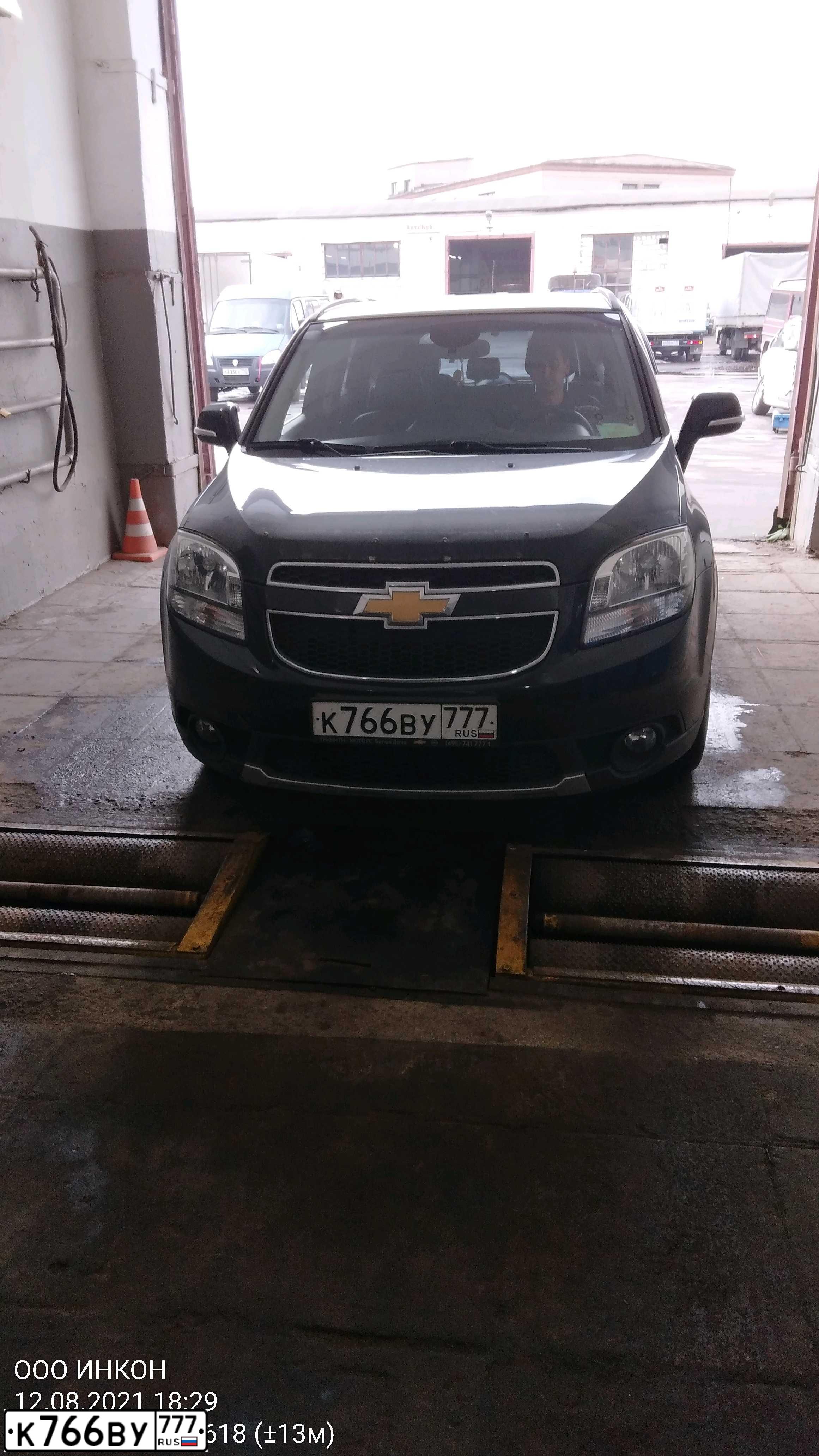 Фото автомобиля CHEVROLET ORLANDO, 2014 — госномер К766ВУ777. Цвет: ЧЕРНЫЙ
