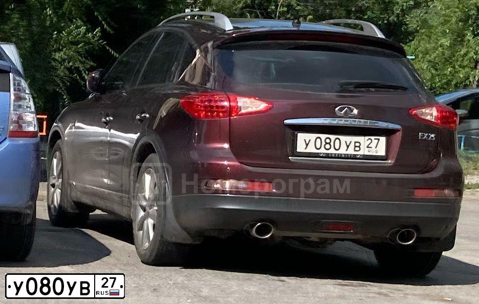 Фото автомобиля INFINITI QX50 /EX/, 2013 — госномер У080УВ27. Цвет: ТЕМНО-БОРДОВЫЙ