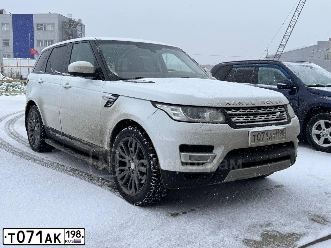 Фото автомобиля LANDROVER RANGE ROVER SPORT, 2014 — госномер Х777ВВ19. Цвет: Белый