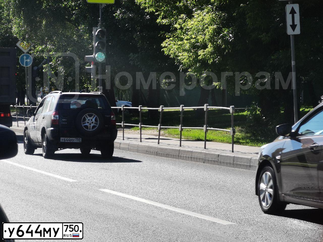 Фото автомобиля CHERY TIGGO, 2008 — госномер О007ЕХ199. Цвет: ЗЕЛЕНЫЙ