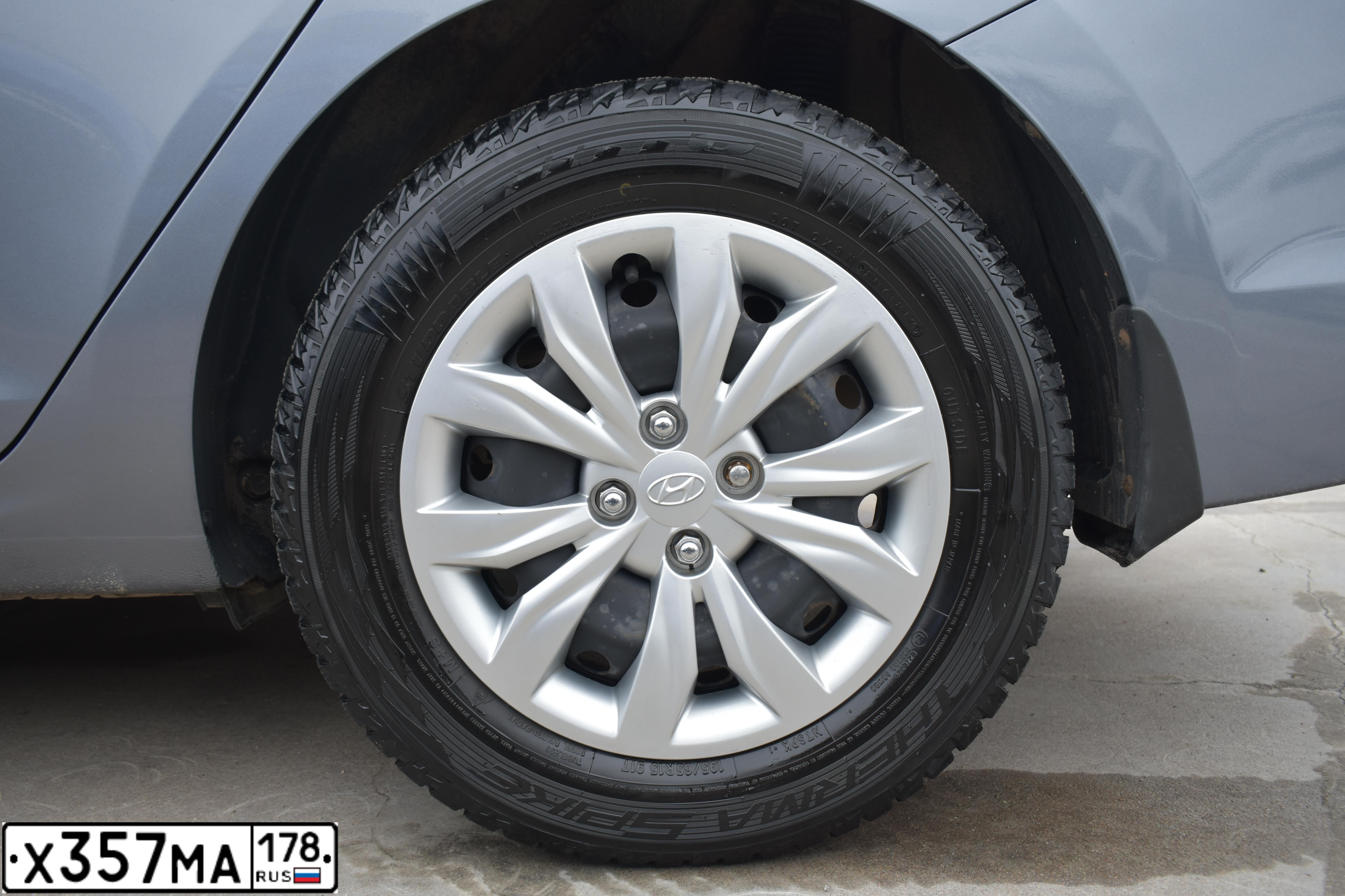 Фото автомобиля HYUNDAI SOLARIS, 2017 — госномер Е794КО147