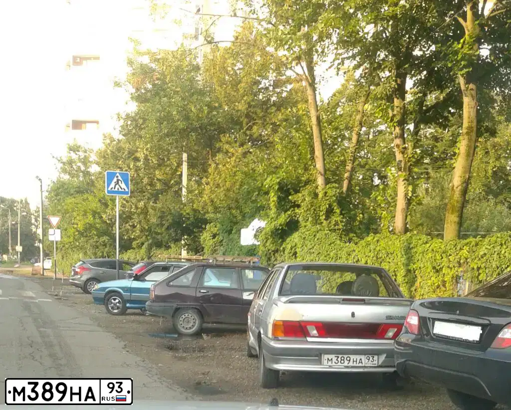 Фото автомобиля LADA 2115 SAMARA, 2006 — госномер М389НА93. Цвет: СВЕТЛО-СЕРЕБРИСТЫЙ МЕТАЛЛ