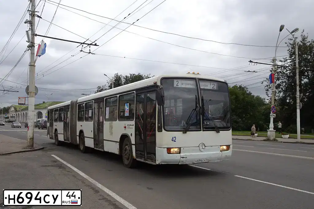 Фото автомобиля MERCEDES O 345 CONECTO, 1996 — госномер Н694СУ44