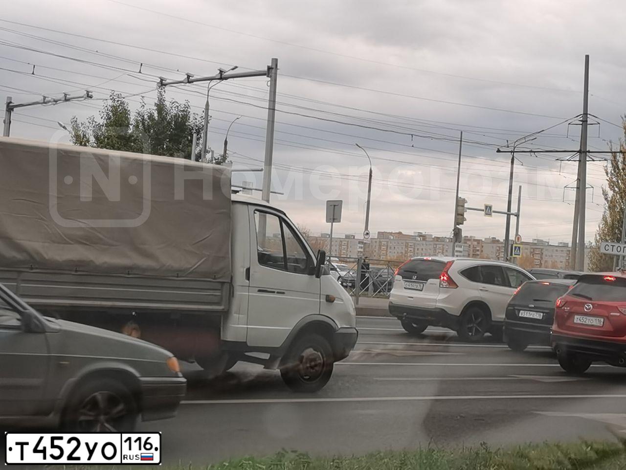 Фото автомобиля TOYOTA RAV4, 2014 — госномер В564РУ186. Цвет: Белый