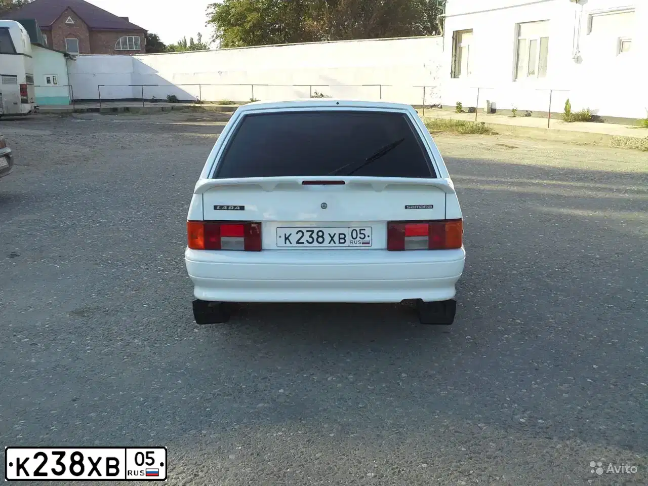 Фото автомобиля LADA 2114 SAMARA, 2010 — госномер А184МУ790. Цвет: Белый