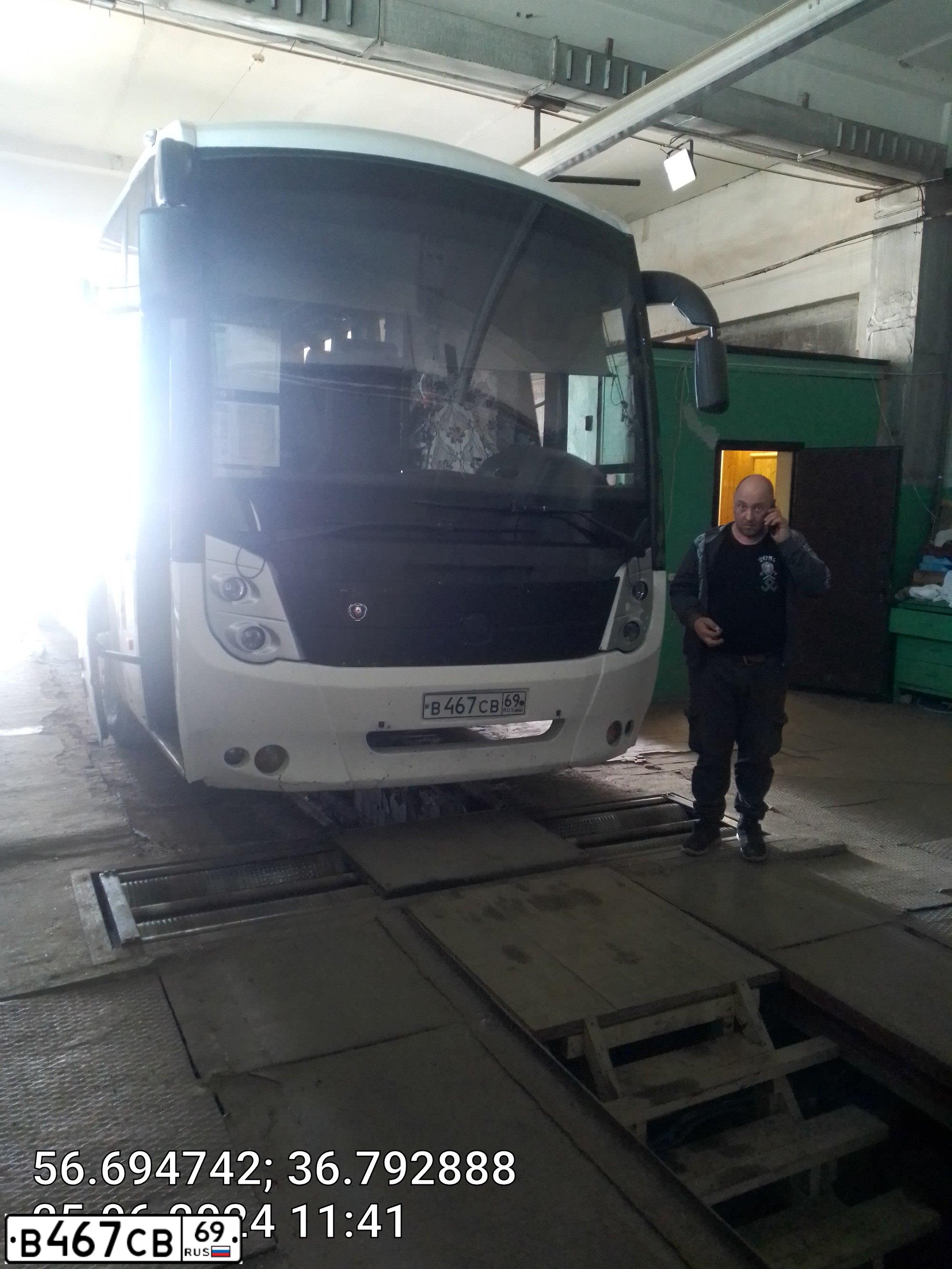 Фото автомобиля GOLAZ 5291 /SCANIA 4X2/, 2008 — госномер С505НН136. Цвет: Белый