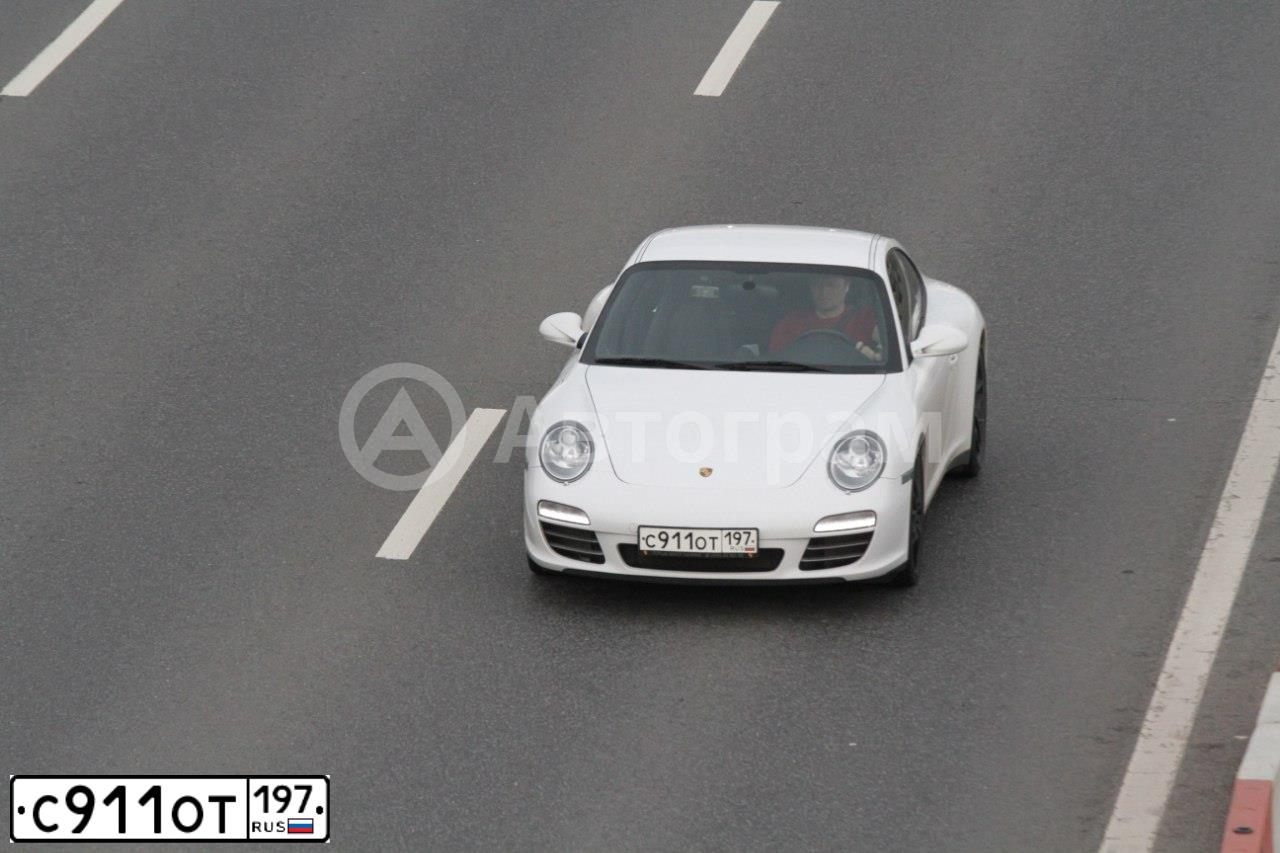 Фото автомобиля PORSCHE 911 CARRERA, 2011 — госномер С911ОТ197. Цвет: БЕЛЫЙ