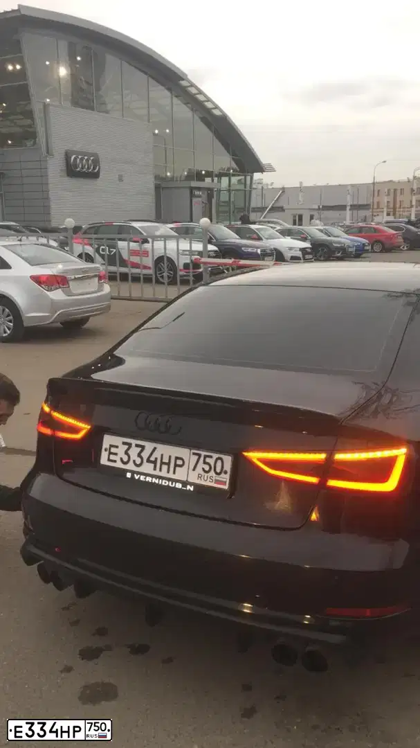 Фото автомобиля AUDI A3, 2016 — госномер Е334НР750. Цвет: ЧЕРНЫЙ