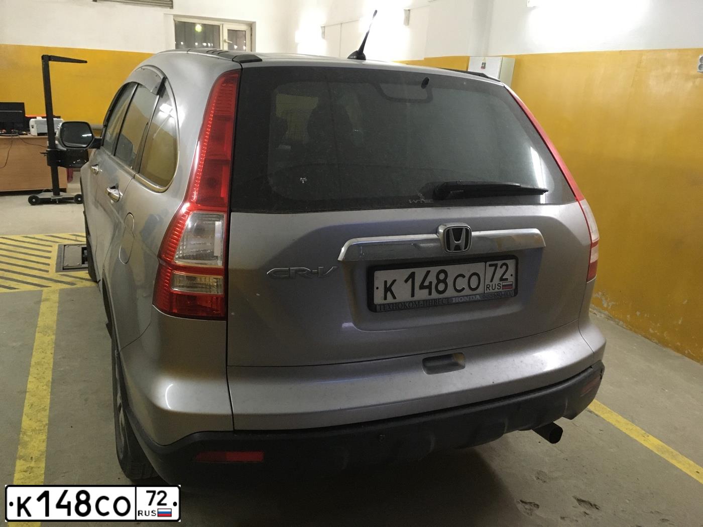 Фото автомобиля HONDA CR-V, 2008 — госномер К148СО72. Цвет: СЕРЕБРИСТЫЙ
