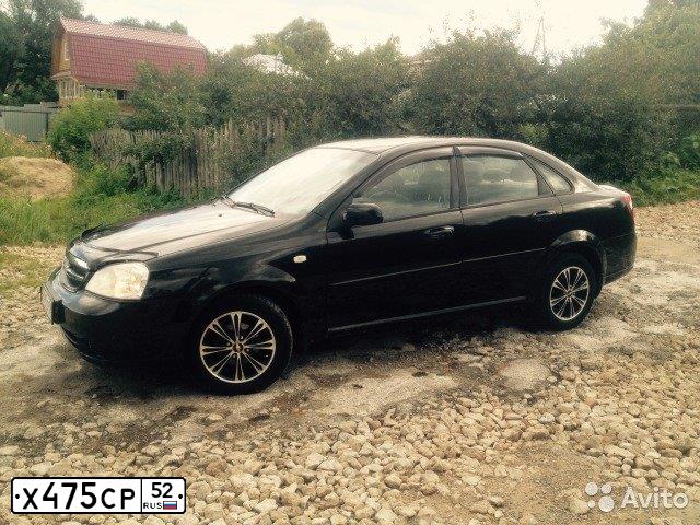 Фото автомобиля CHEVROLET LACETTI, 2006 — госномер Х475СР52. Цвет: ЧЕРНЫЙ