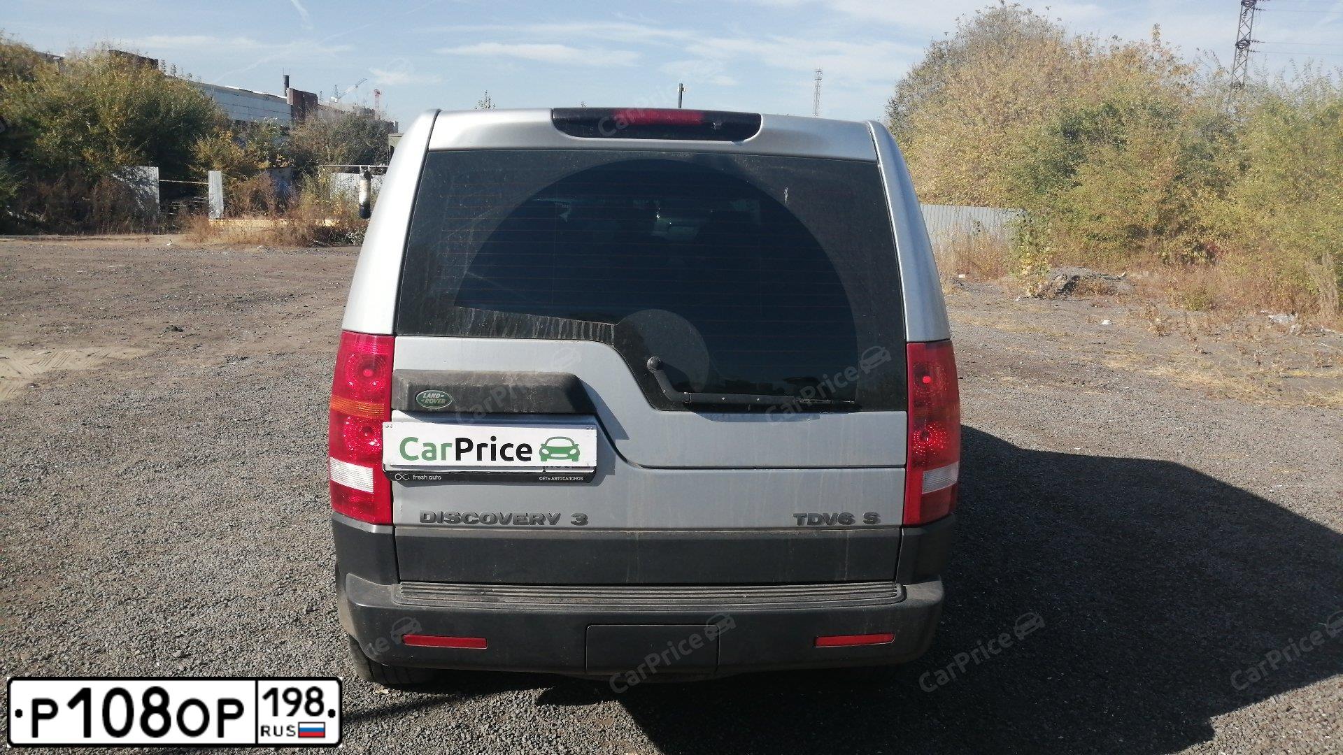 Фото автомобиля LANDROVER DISCOVERY, 2006 — госномер Е210ХН147. Цвет: Серебристый