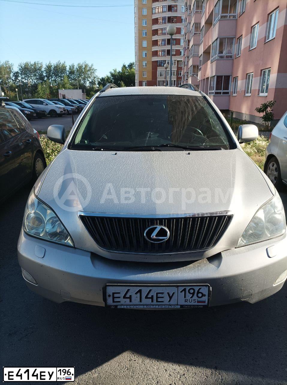 Фото автомобиля LEXUS RX, 2006 — госномер Е414ЕУ196. Цвет: СВЕТЛО-СЕРЫЙ