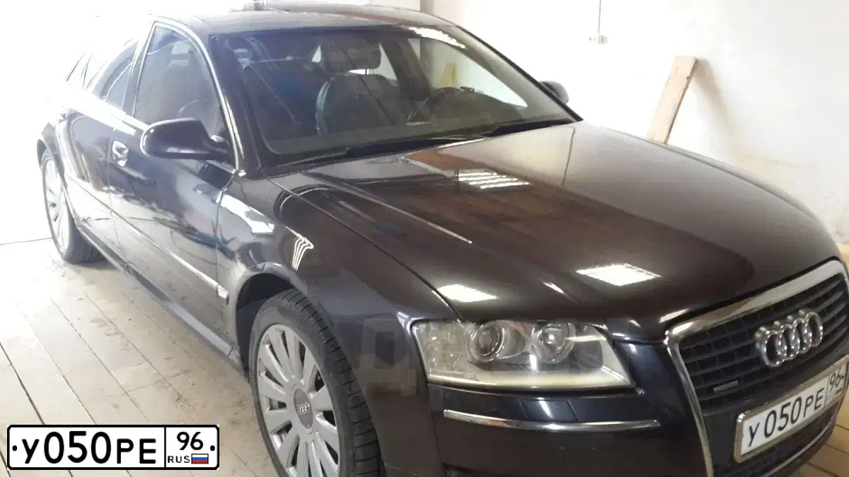 Фото автомобиля AUDI A8, 2003 — госномер У050РЕ96. Цвет: ЧЕРНЫЙ