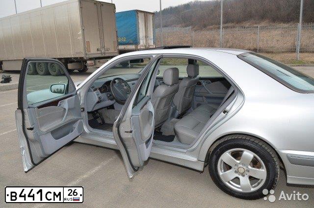 Фото автомобиля MERCEDES E-KLASSE, 2000 — госномер Н683МС15. Цвет: Серебристый