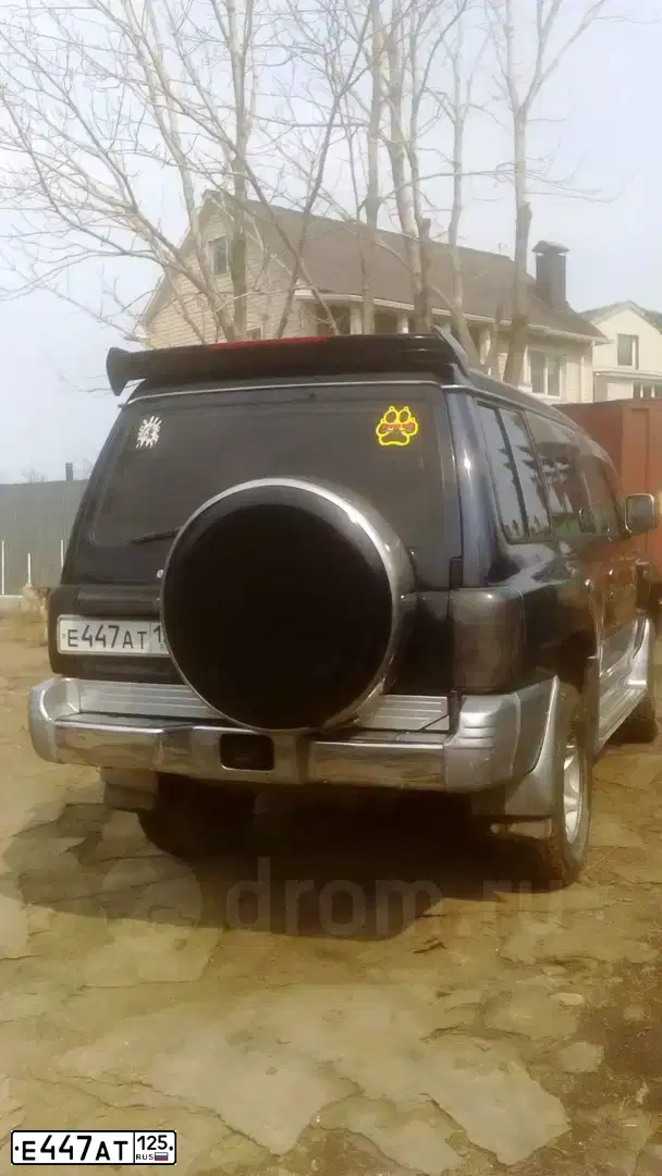 Фото автомобиля MITSUBISHI PAJERO, 1998 — госномер О737СМ33. Цвет: СИНИЙ