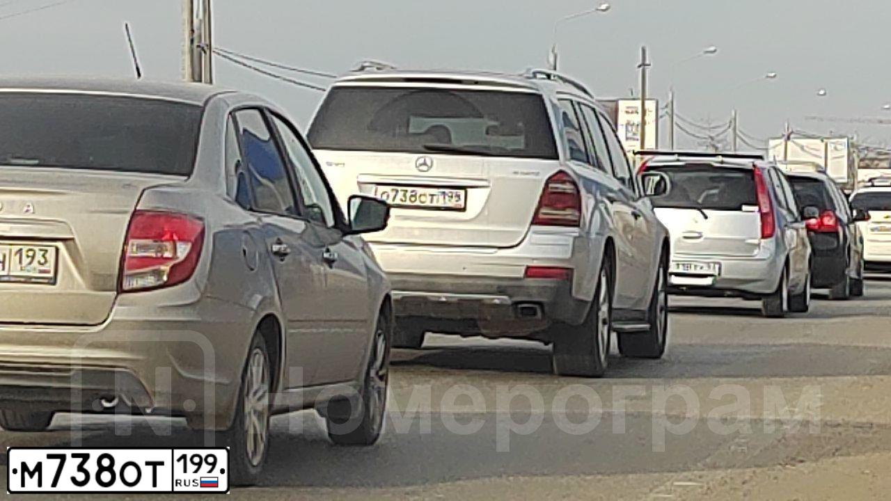 Фото автомобиля NISSAN X-TRAIL, 2008 — госномер В181КМ799. Цвет: ЧЕРНЫЙ