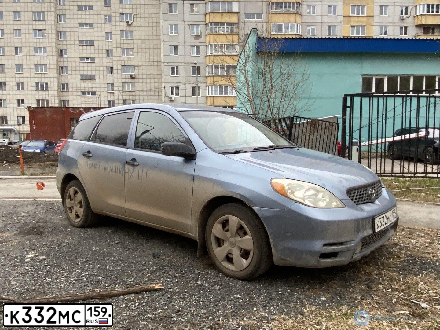 Фото автомобиля TOYOTA MATRIX, 2003 — госномер К482ВХ323. Цвет: СИНЕ-ГОЛУБОЙ