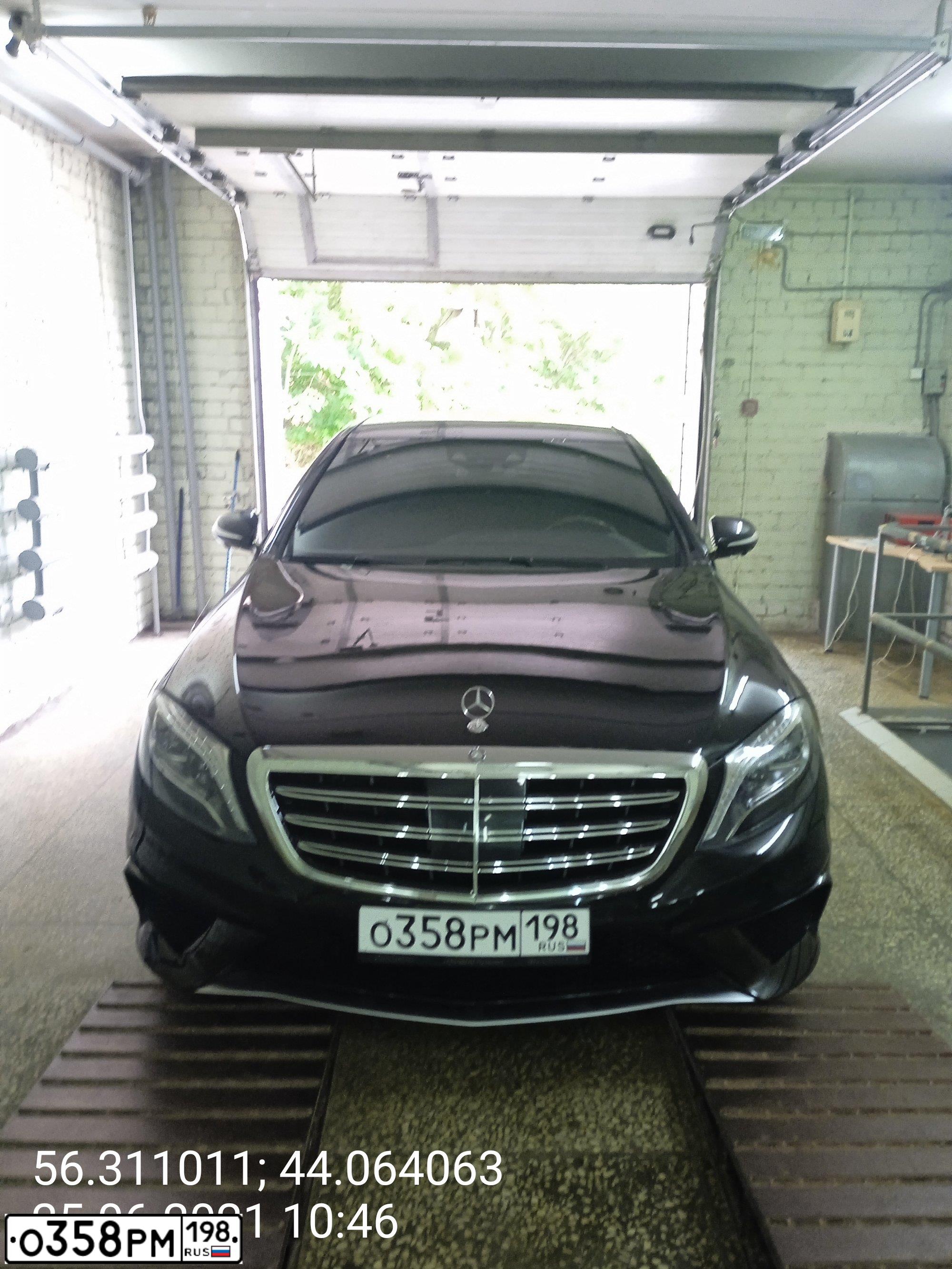 Фото автомобиля MERCEDES S-KLASSE, 2014 — госномер О358РМ198. Цвет: ЧЕРНЫЙ
