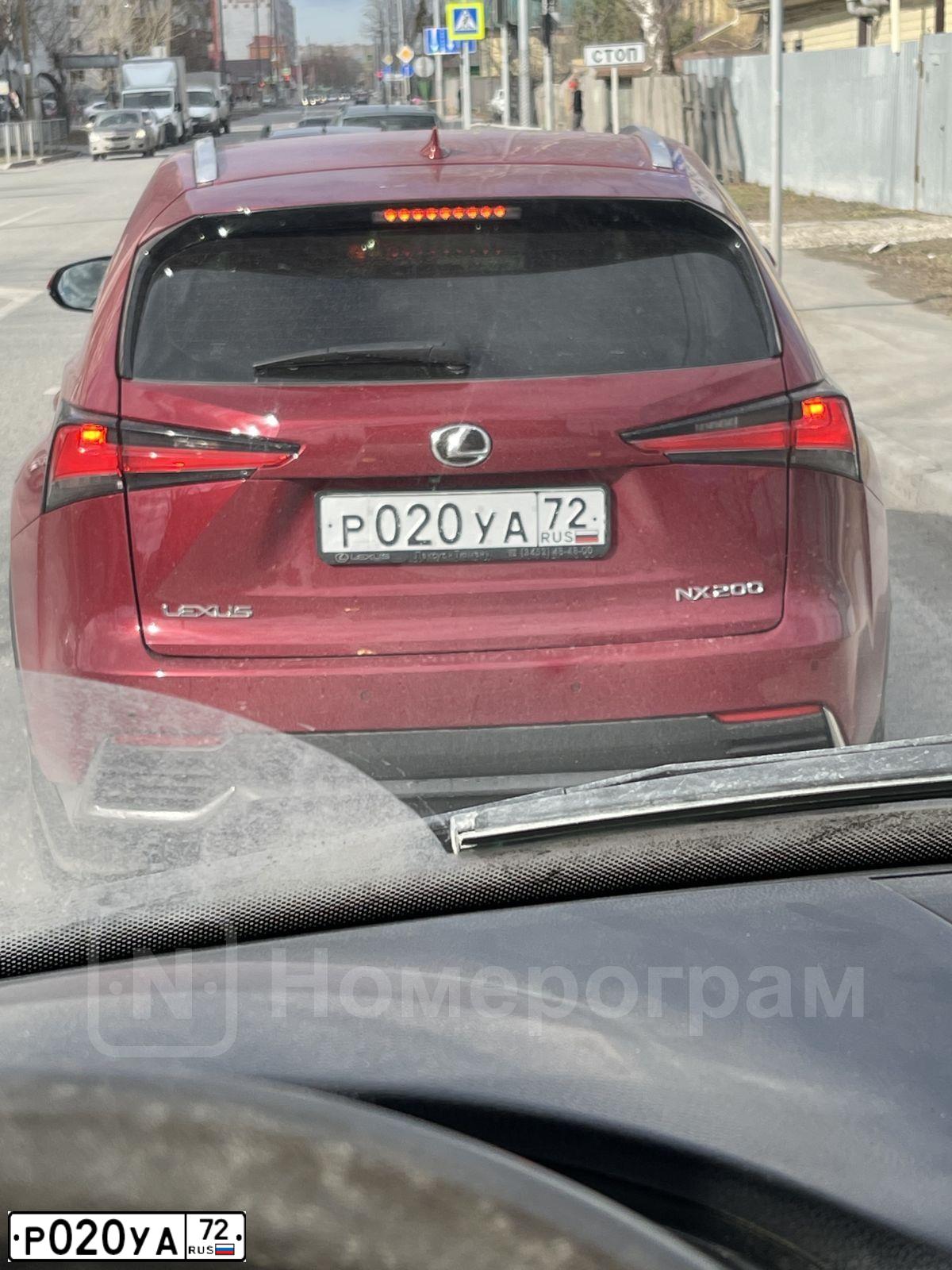 Фото автомобиля LEXUS NX, 2018 — госномер Р020УА72. Цвет: Красный