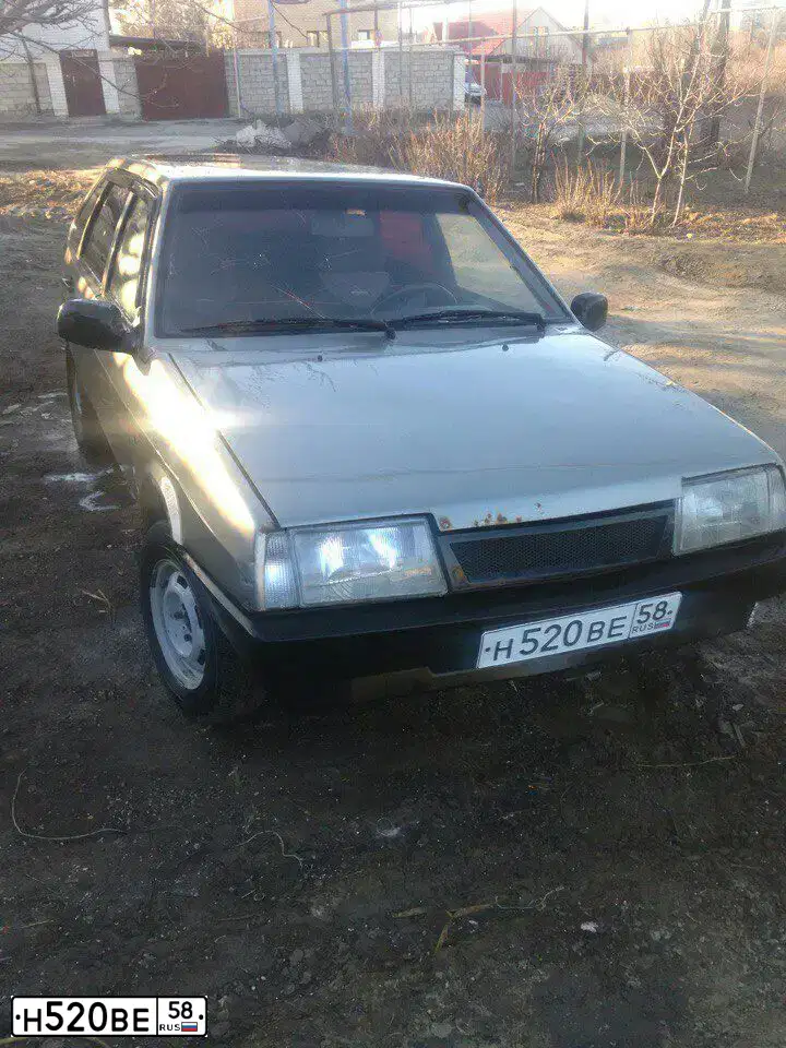 Фото автомобиля LADA 2109 SAMARA, 1999 — госномер Н369ОР99. Цвет: СЕРЕБРИСТО-СЕРО-ЗЕЛЕНЫЙ