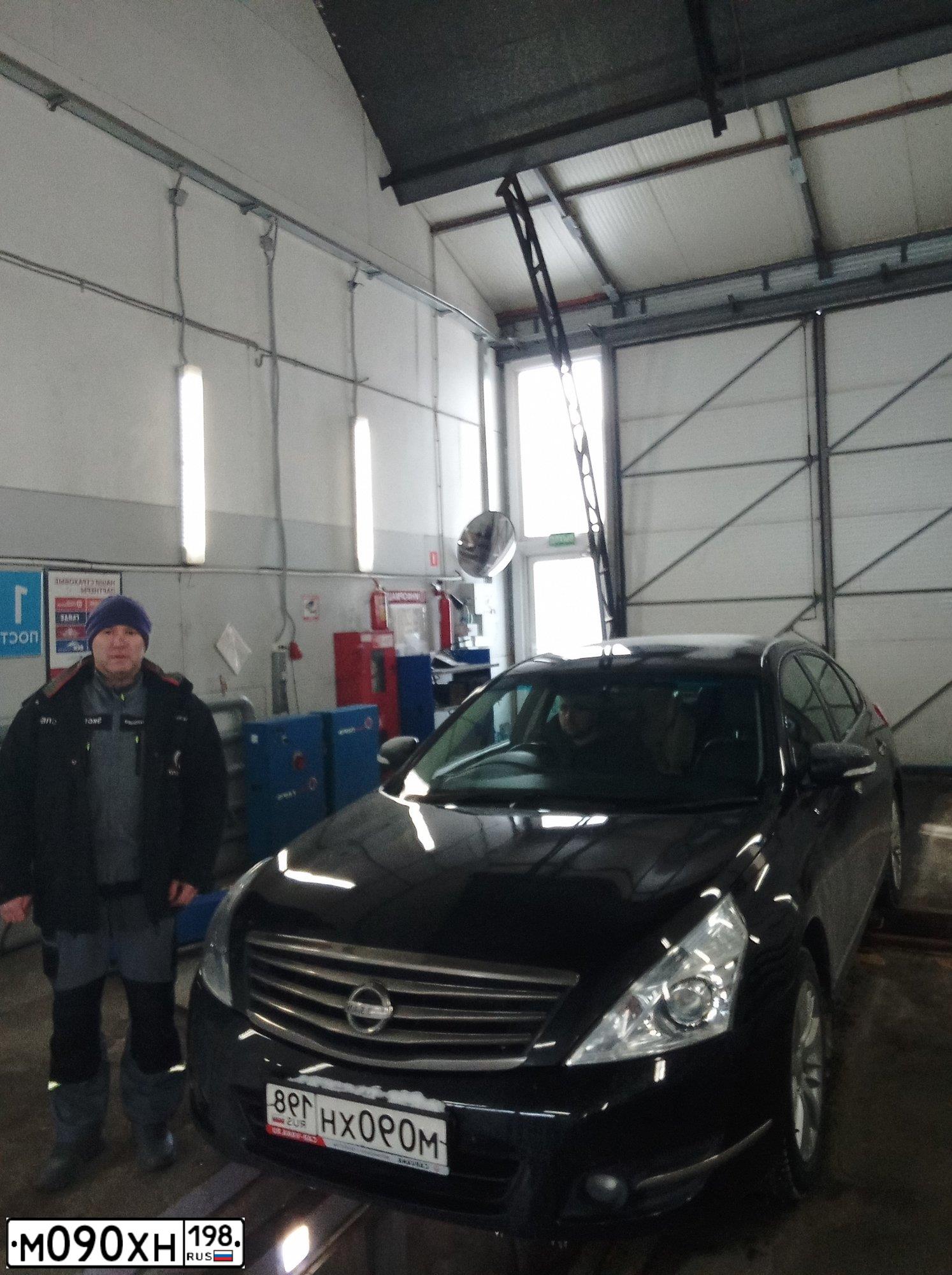 Фото автомобиля NISSAN TEANA, 2012 — госномер О646ОА47. Цвет: ЧЕРНЫЙ