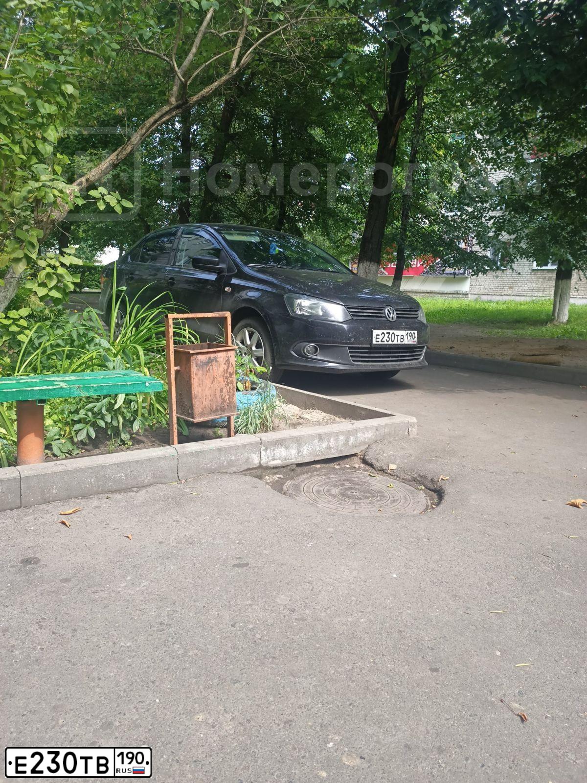 Фото автомобиля VOLKSWAGEN POLO, 2012 — госномер О176НН32