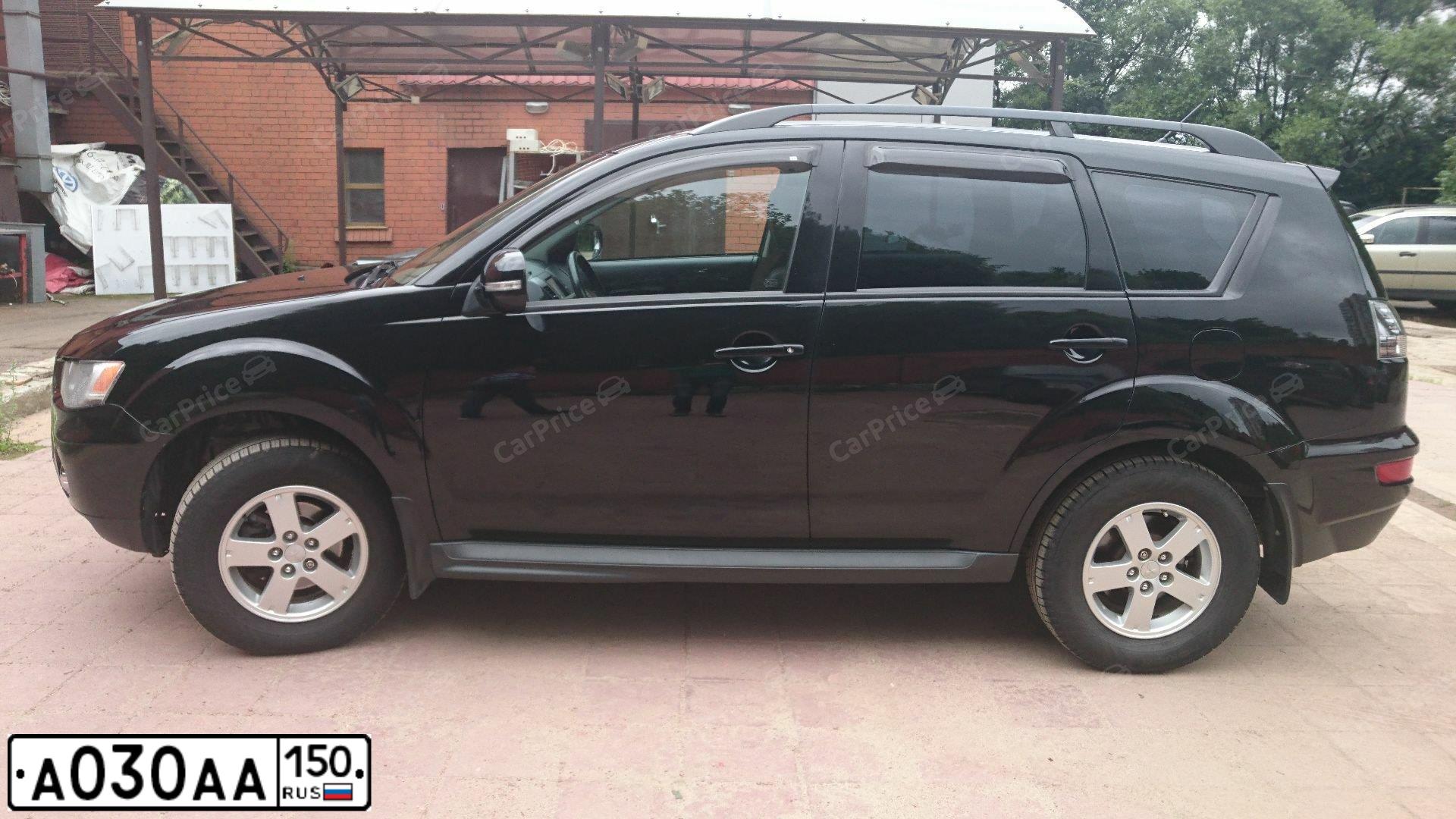 Фото автомобиля CHEVROLET TAHOE, 2008 — госномер А030АА150. Цвет: ЧЕРНЫЙ