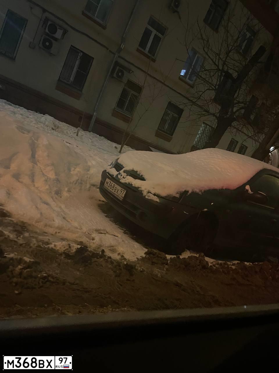 Фото автомобиля RENAULT CLIO, 2002 — госномер М368ВХ97