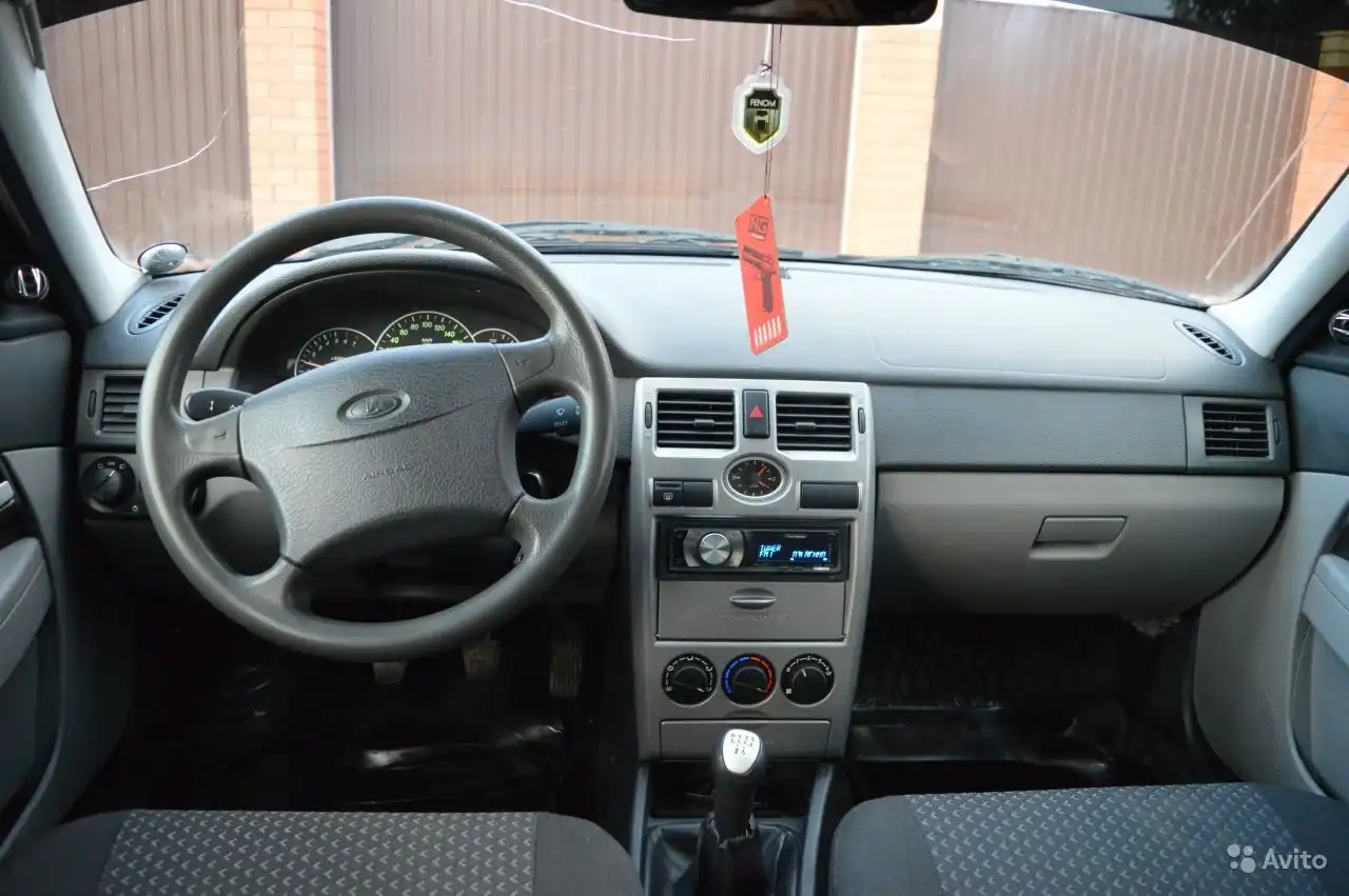 Фото автомобиля LADA 2170 PRIORA, 2011 — госномер Т790НВ73. Цвет: синий