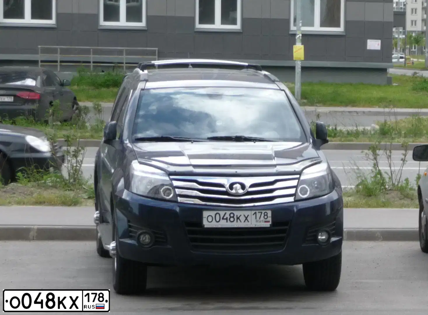 Фото автомобиля GREAT WALL HOVER, 2013 — госномер О048КХ178. Цвет: ТЕМНО-СИНИЙ