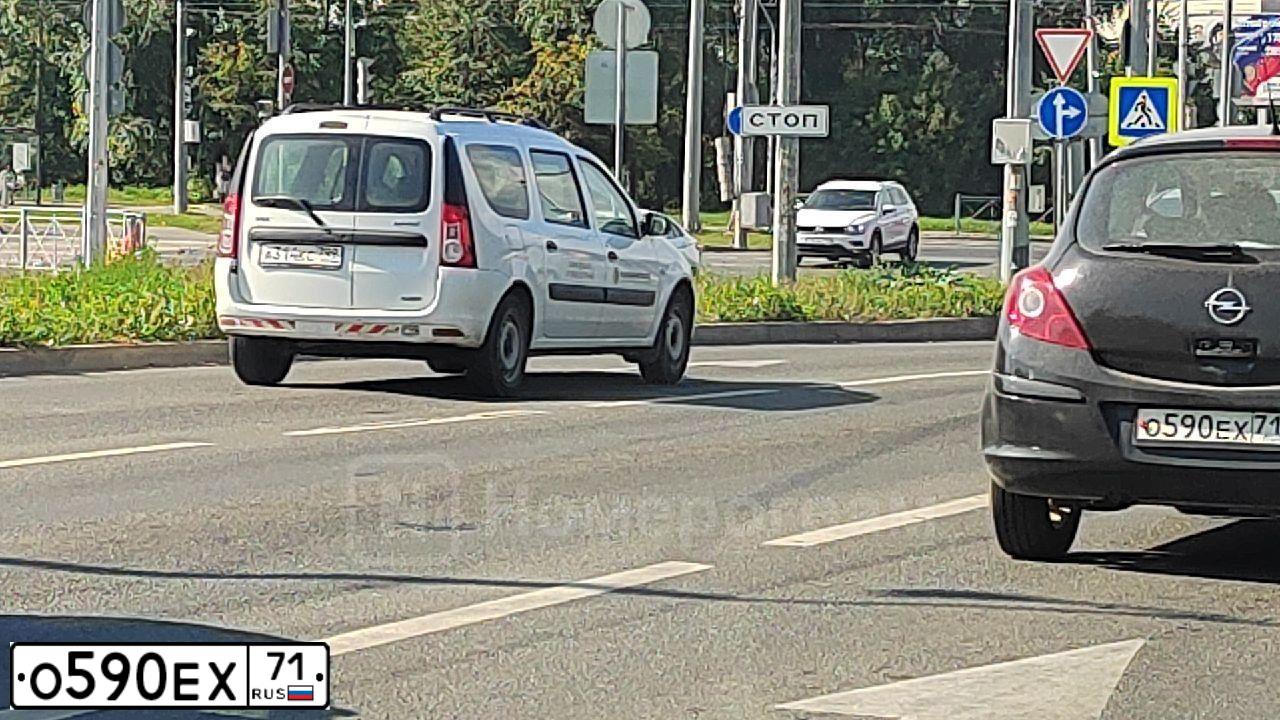 Фото автомобиля KIA CERATO, 2010 — госномер Р308УЕ40. Цвет: ЧЕРНЫЙ