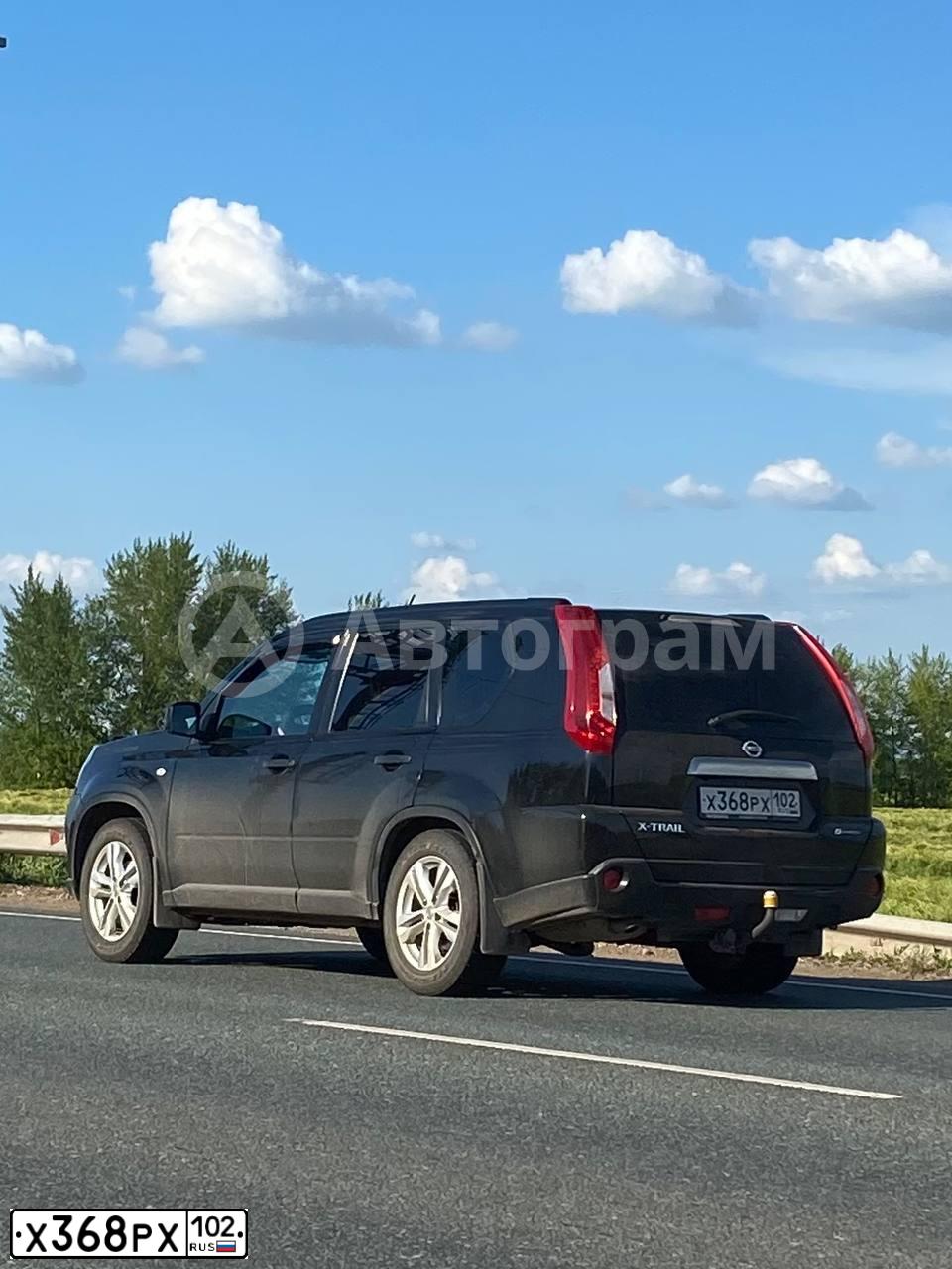 Фото автомобиля NISSAN X-TRAIL, 2013 — госномер Х368РХ102. Цвет: ЧЕРНЫЙ