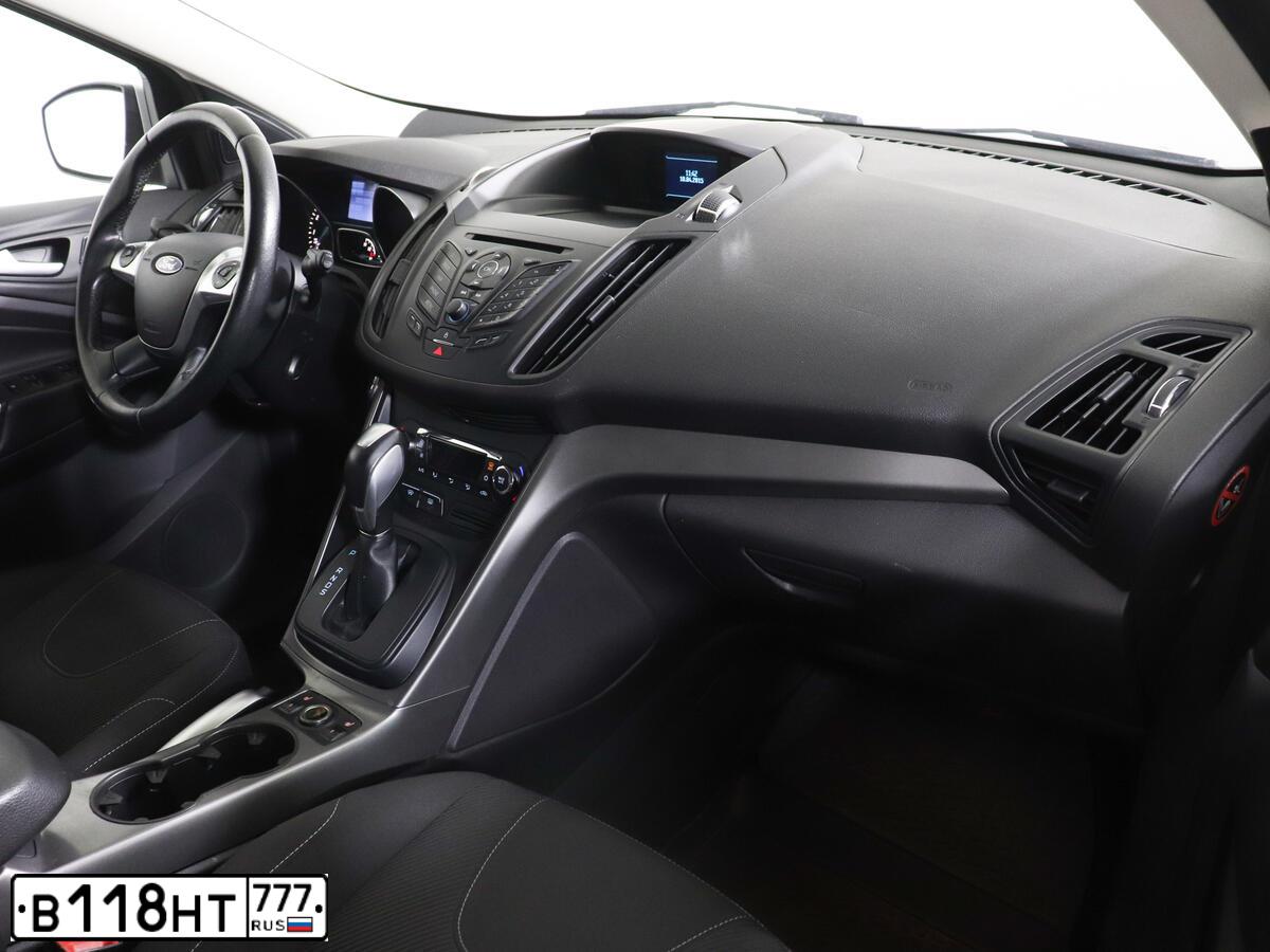 Фото автомобиля FORD KUGA, 2015 — госномер Р339ТС790. Цвет: СЕРЕБРИСТЫЙ