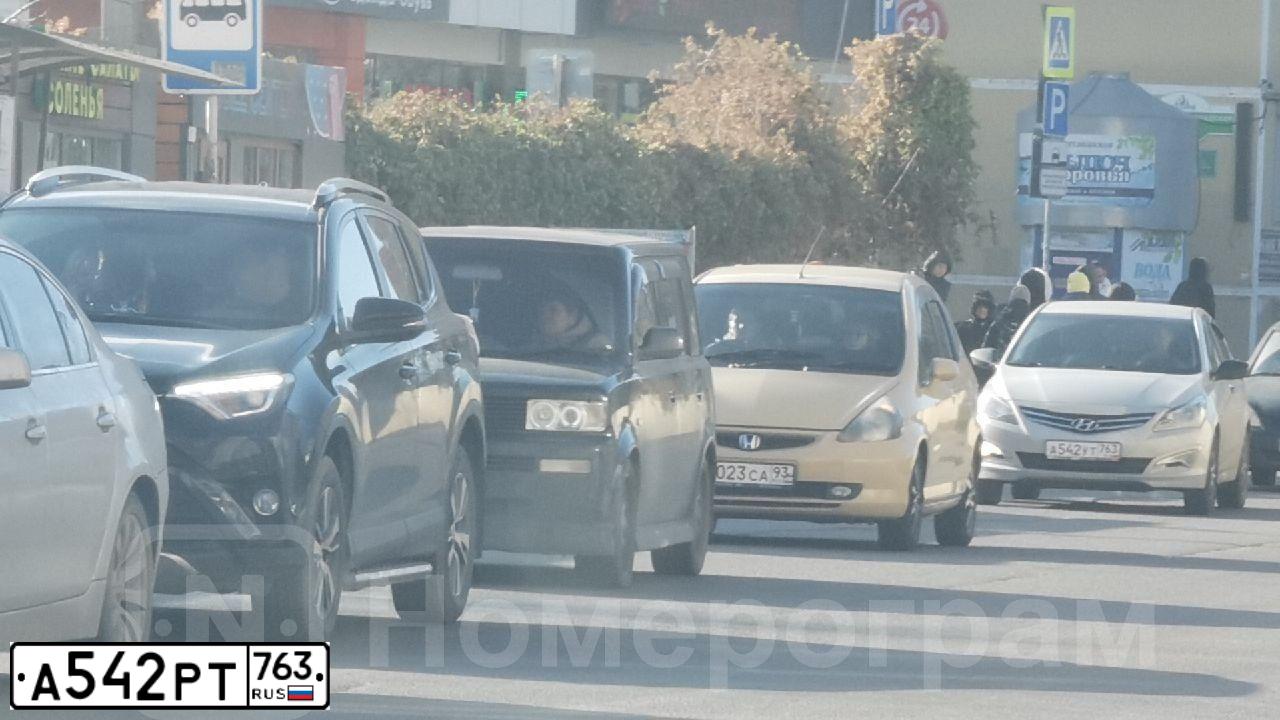 Фото автомобиля KIA SPORTAGE, 2012 — госномер К267МО164. Цвет: синий