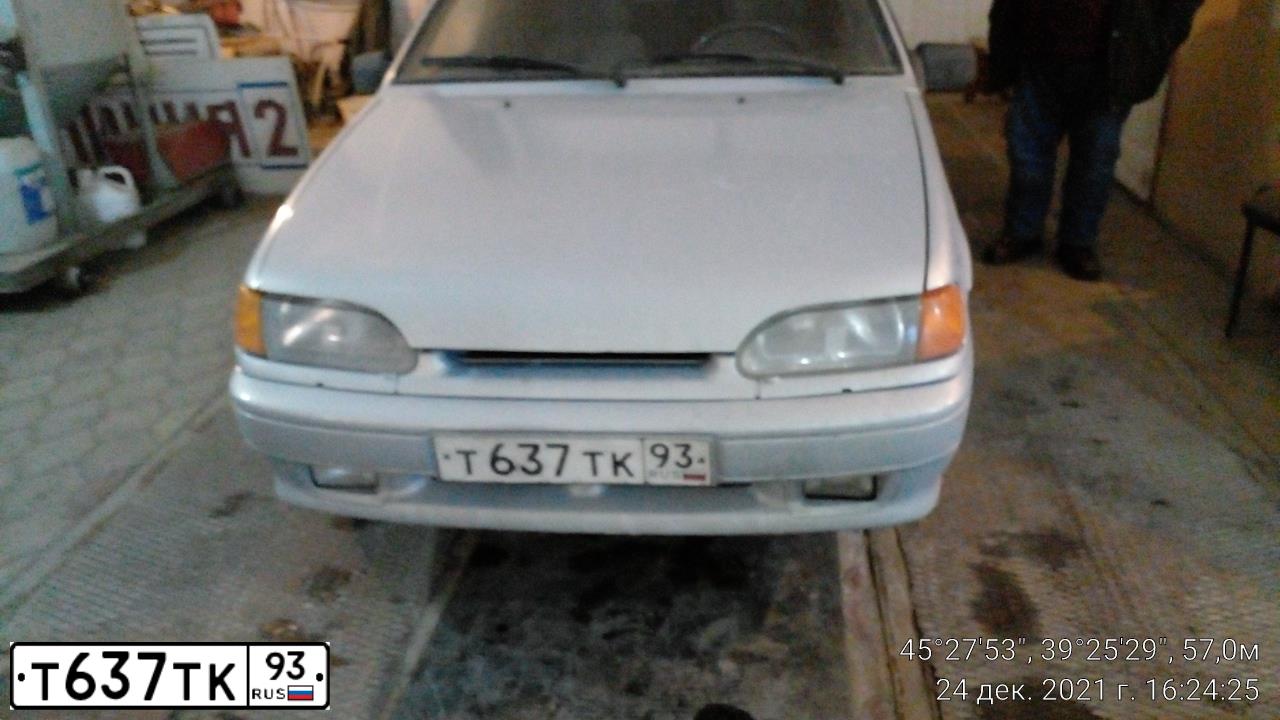 Фото автомобиля LADA 2115 SAMARA, 2004 — госномер Т637ТК93. Цвет: СЕРЕБРИСТО-ЖЕЛТЫЙ