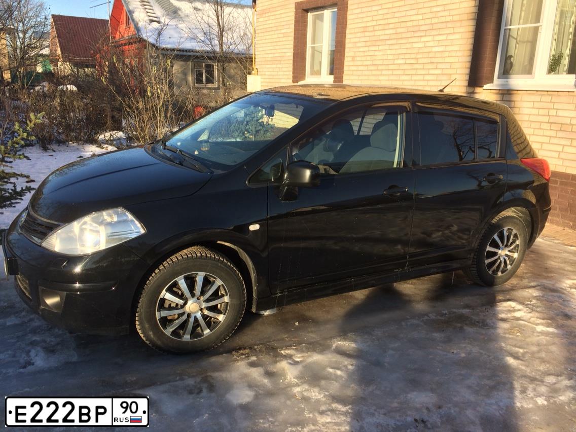 Фото автомобиля AUDI A6, 1996 — госномер Р772НО190. Цвет: Коричневый