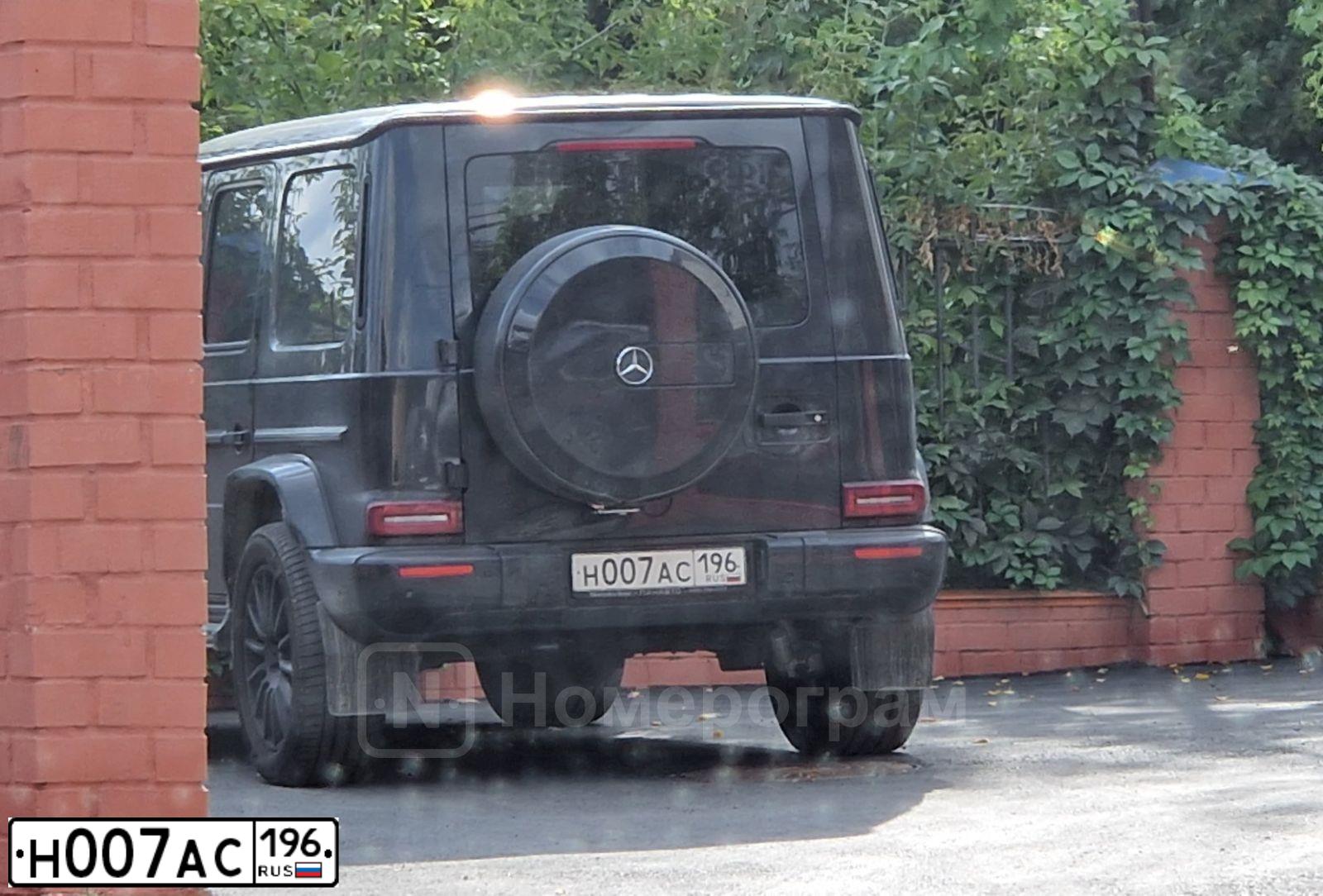 Фото автомобиля MERCEDES G-KLASSE, 2020 — госномер Н007АС196. Цвет: ЧЕРНЫЙ