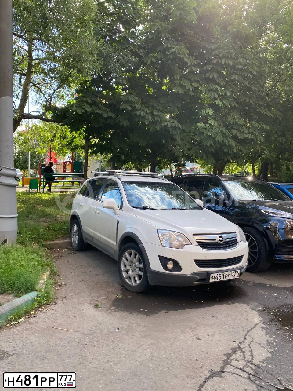 Фото автомобиля OPEL ANTARA, 2012 — госномер Н481РР777. Цвет: БЕЛЫЙ