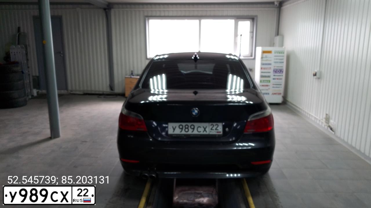 Фото автомобиля BMW SERIE 5, 2003 — госномер У989СХ22. Цвет: ЧЕРНЫЙ