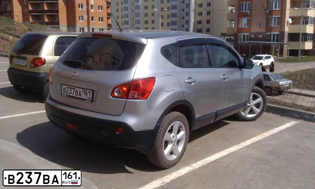 Фото автомобиля VOLKSWAGEN CARAVELLE, 2020 — госномер В571ТУ33. Цвет: синий
