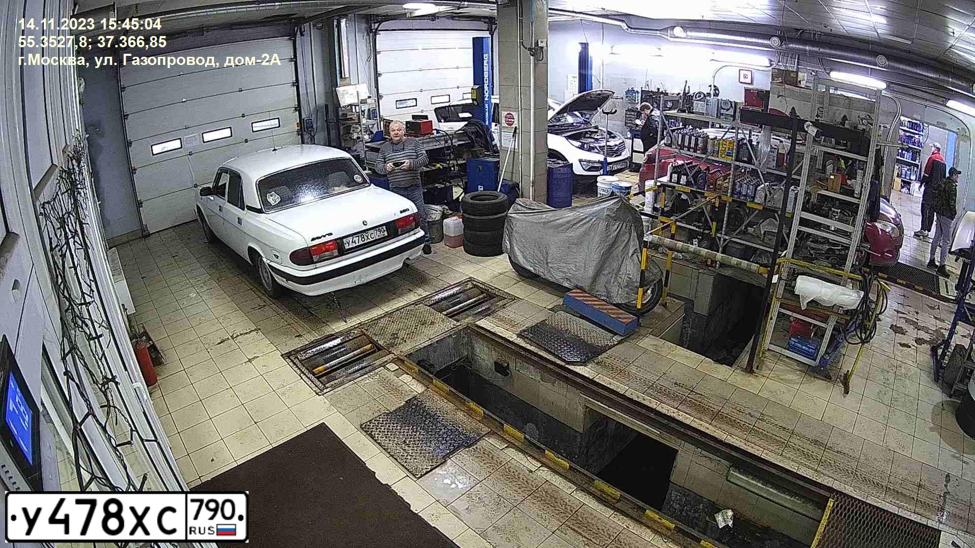 Фото автомобиля GAZ 3110, 2003 — госномер У478ХС790. Цвет: Белый